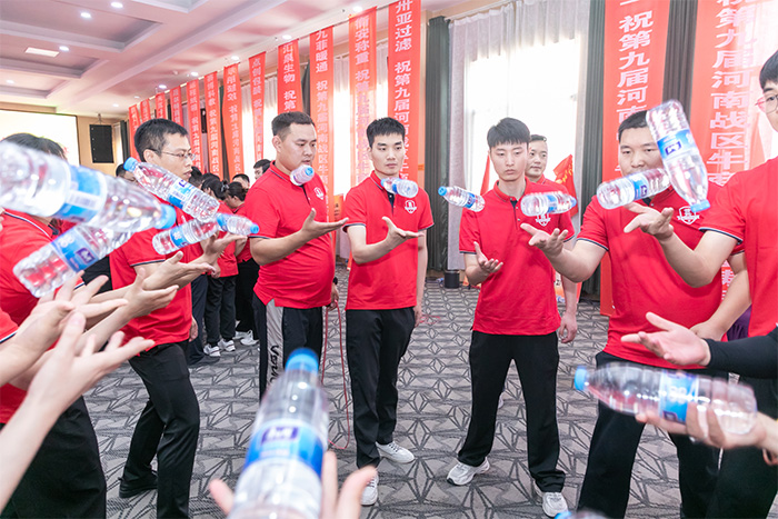 參加牛商爭(zhēng)霸賽，明亮照明集團(tuán)再現(xiàn)企業(yè)風(fēng)采