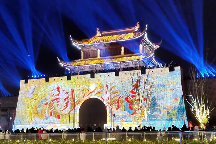 節假日客流全跑隔壁？3D全息投影引客駐足，錯過這波再等半年！